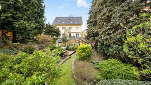 Stilvolle Stadtvilla mit acht Zimmern, vielen Highlights und bestehendem Wohnrecht – 1309 Dresden – Vorschaubild 8