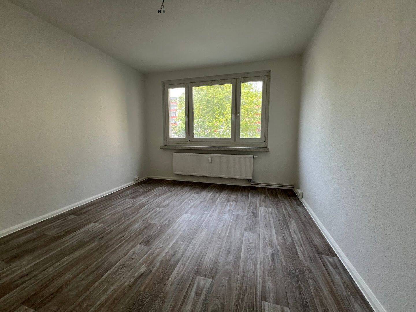 + Mit wenig Stufen in Ihr neu saniertes Wohnglück ++ Erstbezug + – Chemnitz – Vorschaubild 9
