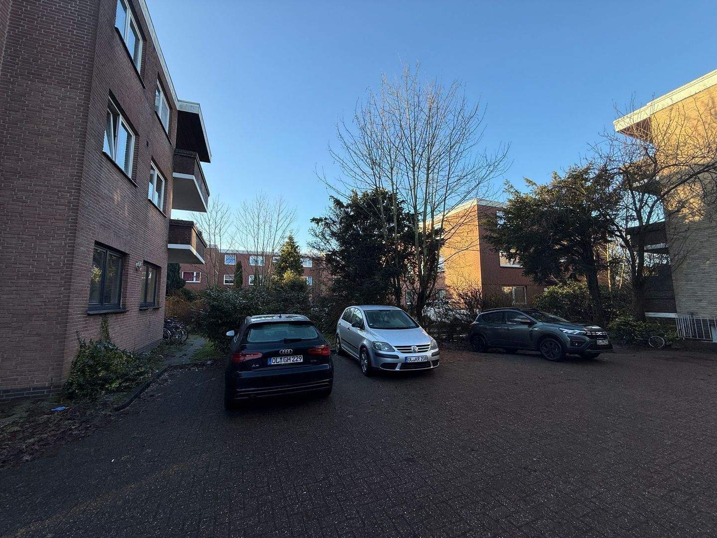 Charmantes 2-Zimmer-Apartment mit Balkon in Oldenburg Kreyenbrück – Oldenburg – Vorschaubild 7
