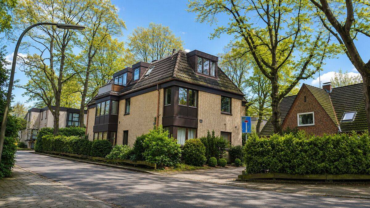Befristet - Möblierte 3 Zimmer Erdgeschosswohnung mit Garten in Hamburg-Blankenese – 22587 Hamburg – Bild 1 von 9