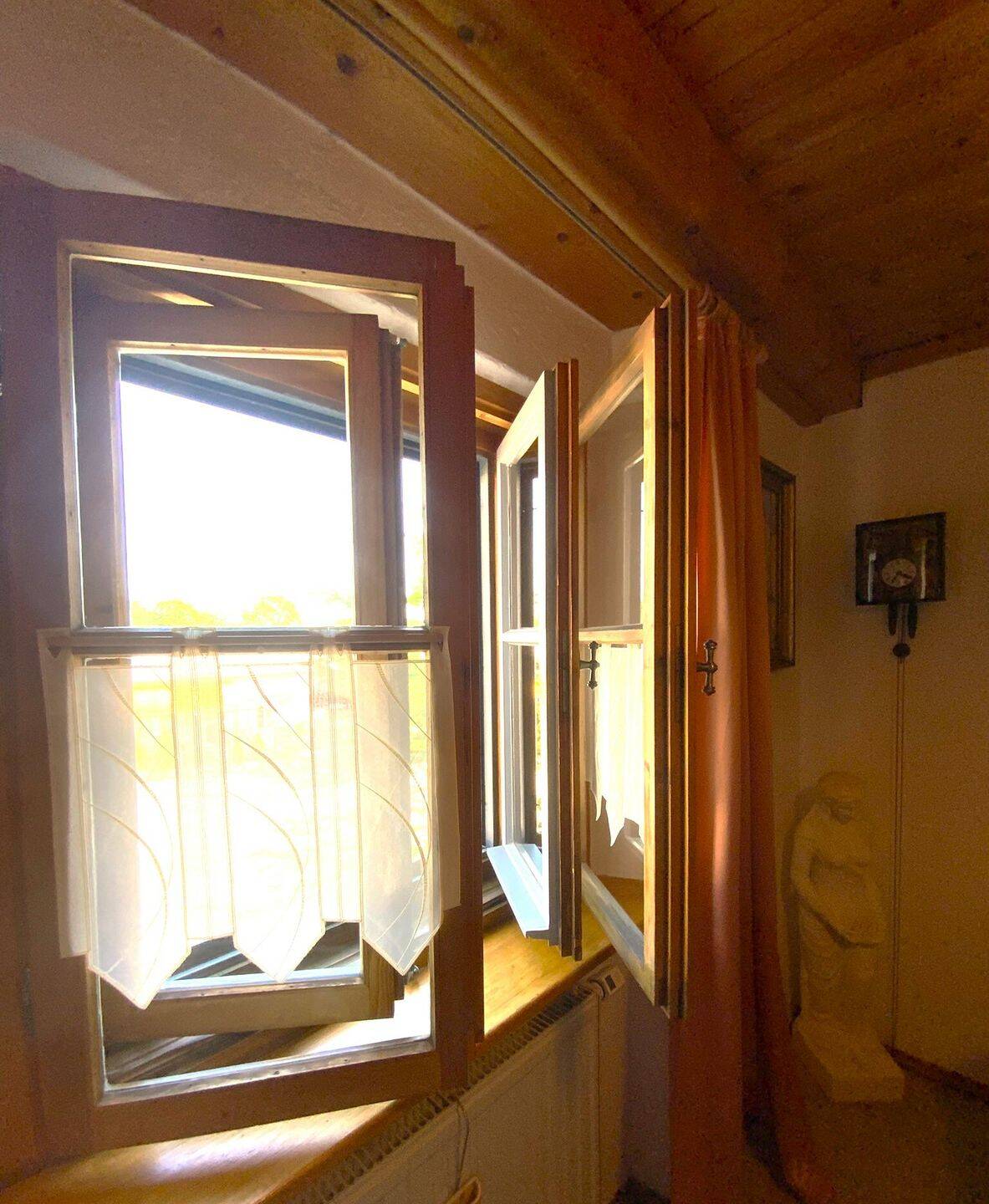 Exklusives ZWEI/MEHRPARTEIENHAUS im Landhausstil: moderne Technik, einzigartiges Anwesen – Neureichenau – Vorschaubild 7