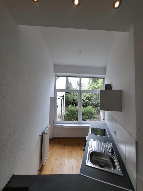 **Traumhaft** Schicke 2 ZKDB im gepflegten Altbau, Einbauküche und Außenfläche inklusive!** – Bonn – Vorschaubild 6