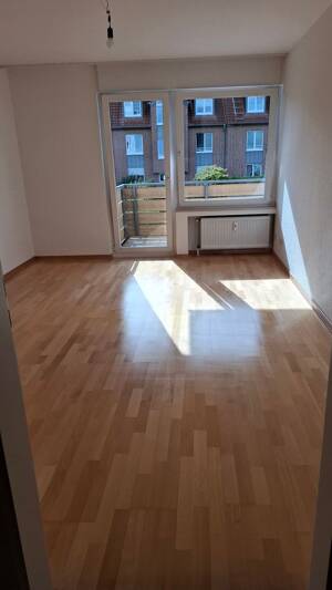 4 Raumwohnung mit mittlerer bis gehobener Ausstattung ruhige Lage Düsseldorf Holthausen – 40589 Düsseldorf – Vorschaubild 5