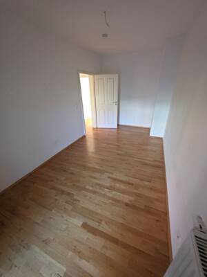 Charmante 3-Zimmer-Wohnung mit Balkon und Terrasse in Wenigenjena, Jena – Rosenstraße 6, 7749 Jena – Vorschaubild 3