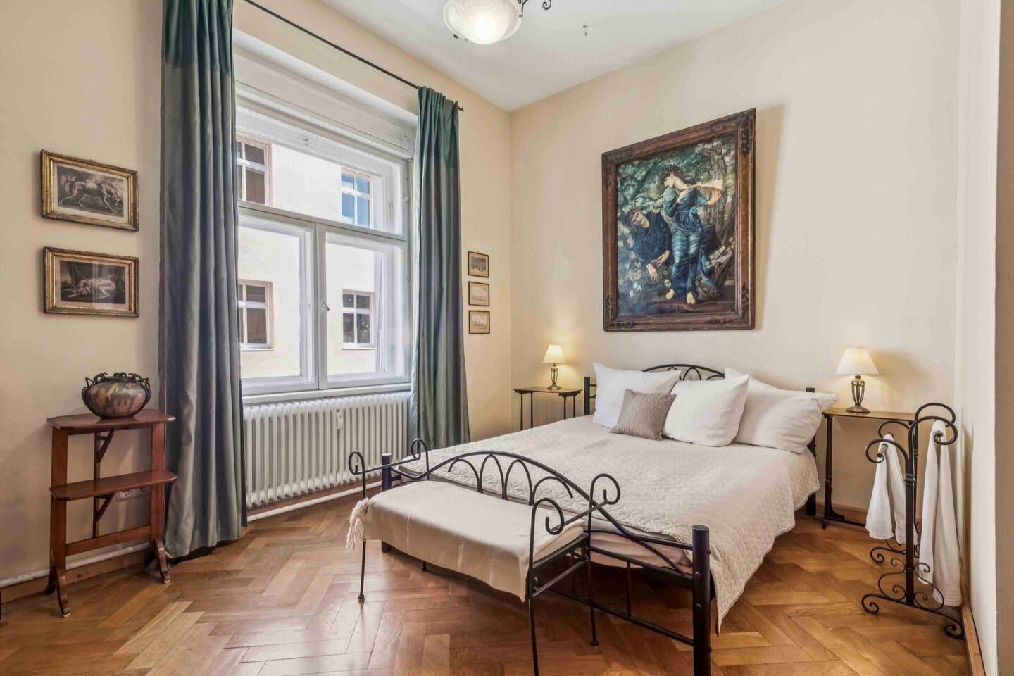 Architektonisches Highlight - luxuriöse Altbauwohnung im Herzen von Augsburg – Augsburg – Vorschaubild 6