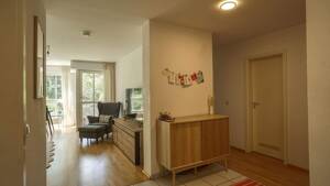 U3 direkt vor der Tür – 3-Zimmer-Wohnung mit 2 Balkonen & Gartenblick in München-Moosach (vermietet) – 80992 München – Vorschaubild 2
