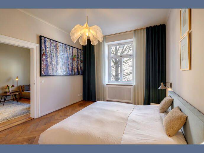 Möbliert: Wunderschön gestaltete Altbauwohnung im Herzen Haidhausens – München – Vorschaubild 6