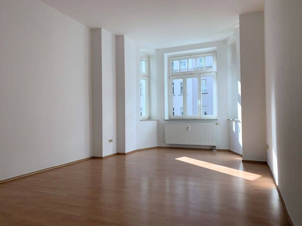 ***Wohnen mit Flair: 3-Zimmer-Wohnung mit Wintergarten auf dem Kaßberg*** – Chemnitz – Vorschaubild 3