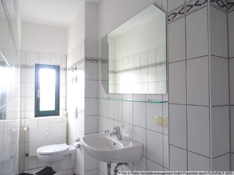 Helle 2-Raum-Wohnung mit Einbauküche über den Dächern von Magdeburg! – Magdeburg – Vorschaubild 8