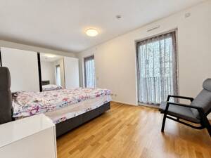 Lichtdurchflutete 2-Zimmer-Wohnung mit Balkon in Derendorf – 40476 Düsseldorf – Vorschaubild 7