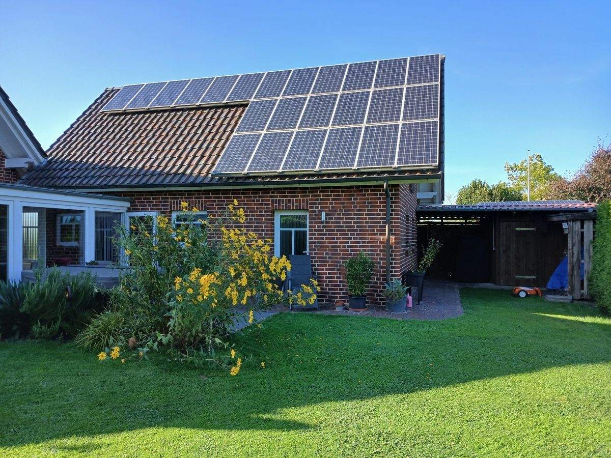 GROßEFEHN, top freist. Einfam.Haus mit ca. 175 m² WNfl, 5 Zimmer + Nutzfläche, 1.000 m² GrSt. Garage – Großefehn – Bild 1 von 9