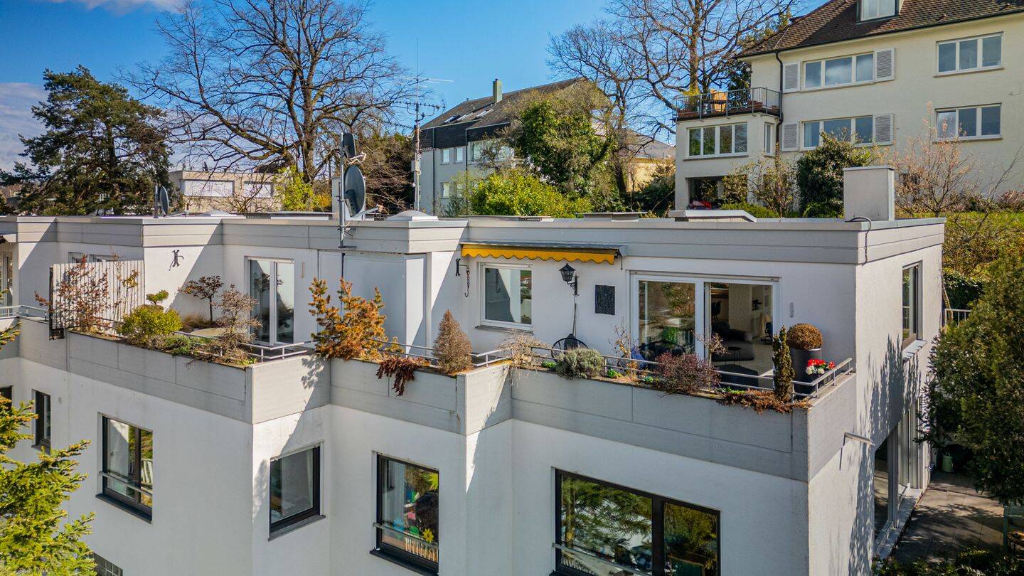 PANORAMA - Exklusives Penthouse mit zwei Terrassen und Weitblick auf der Schillerhöhe in Gerlingen – Gerlingen – Vorschaubild 8