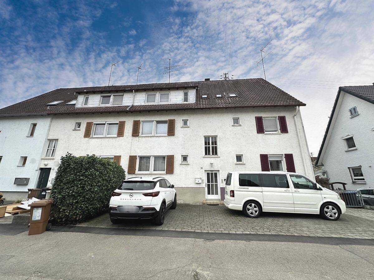 Vielseitiges Reihenmittelhaus mit Südausrichtung in zentraler Lage von Wendlingen – Wendlingen am Neckar – Bild 1 von 6