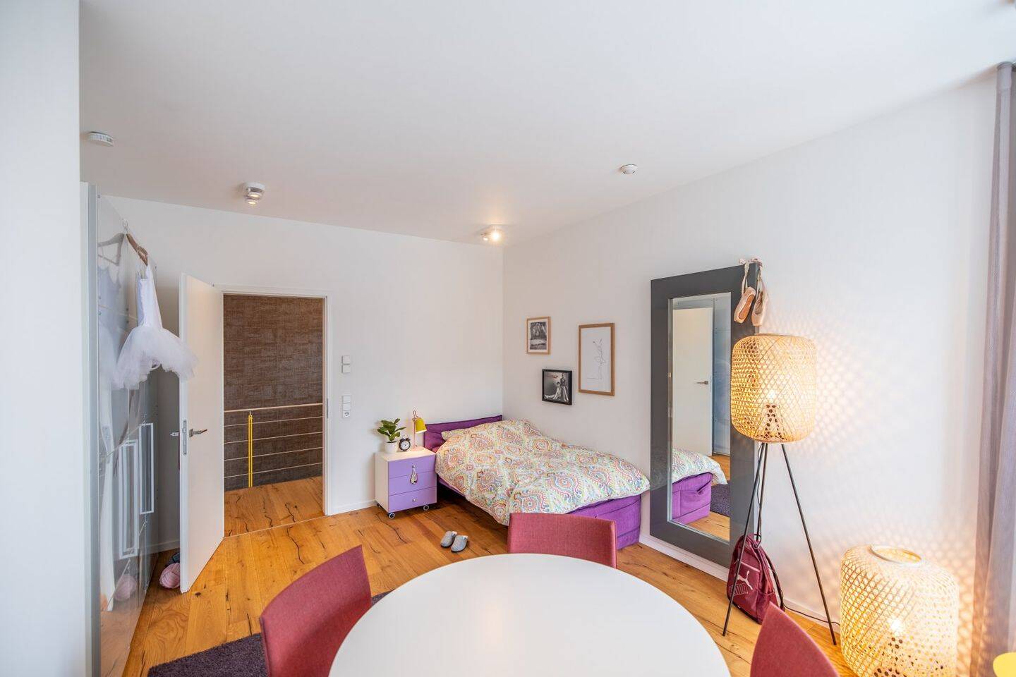 Wir bauen für Sie ein Zuhause, das perfekt zu Ihren Wünschen passt – Düsseldorf – Vorschaubild 8