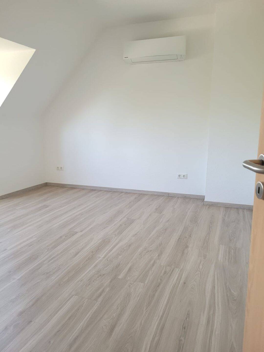 2 1/2 Zimmer Wohnung mit Büro*Fernwärme*Multimedia Verteilung*Stellplatz für PKW – Bottrop – Vorschaubild 8