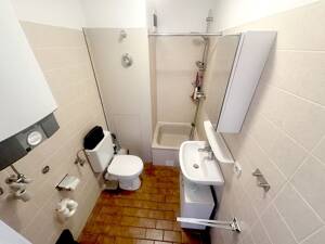 ***Gemütliche, nette Wohnung mit großem Balkon und TG-Stellplatz. in ruhiger Lage Wü-Zellerau...*** – 97082 Würzburg – Vorschaubild 6