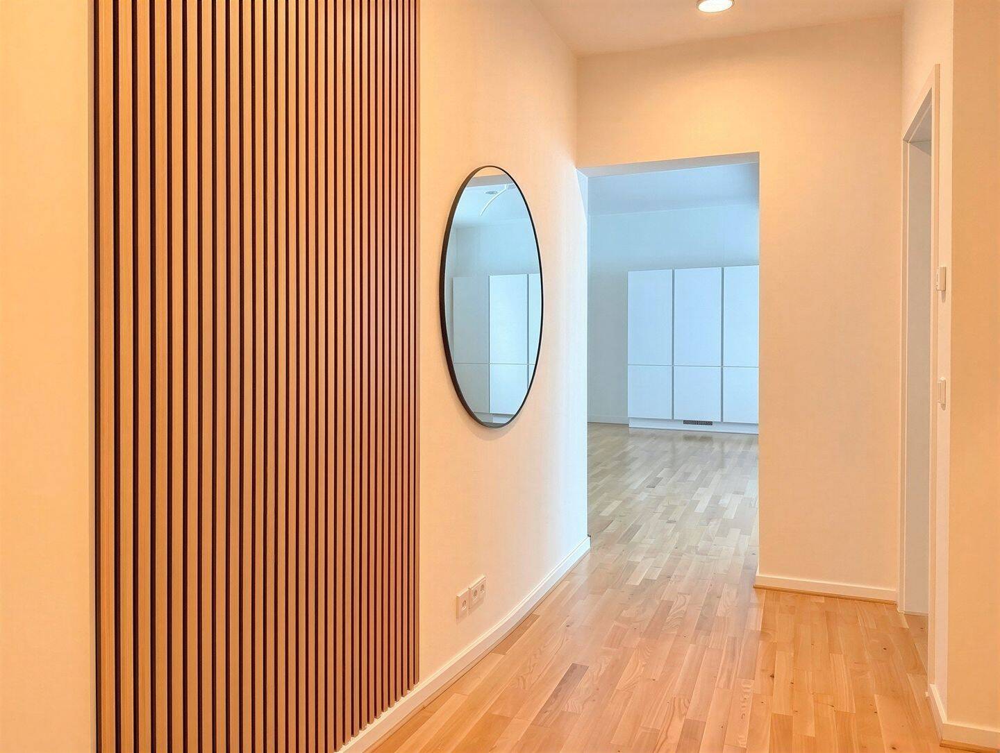 Bezugsfrei | Fußbodenheizung | Balkon | Stellplatz | Einbauküche – Leipzig – Vorschaubild 4
