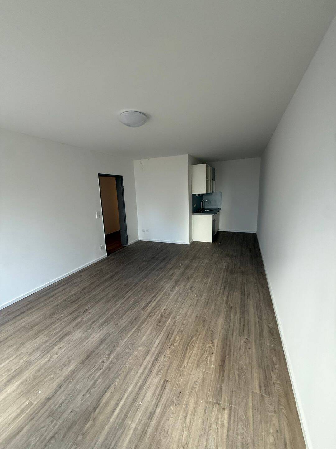 2 Zimmer, Kochnische, Bad, Uni-Nähe – Kassel – Vorschaubild 4