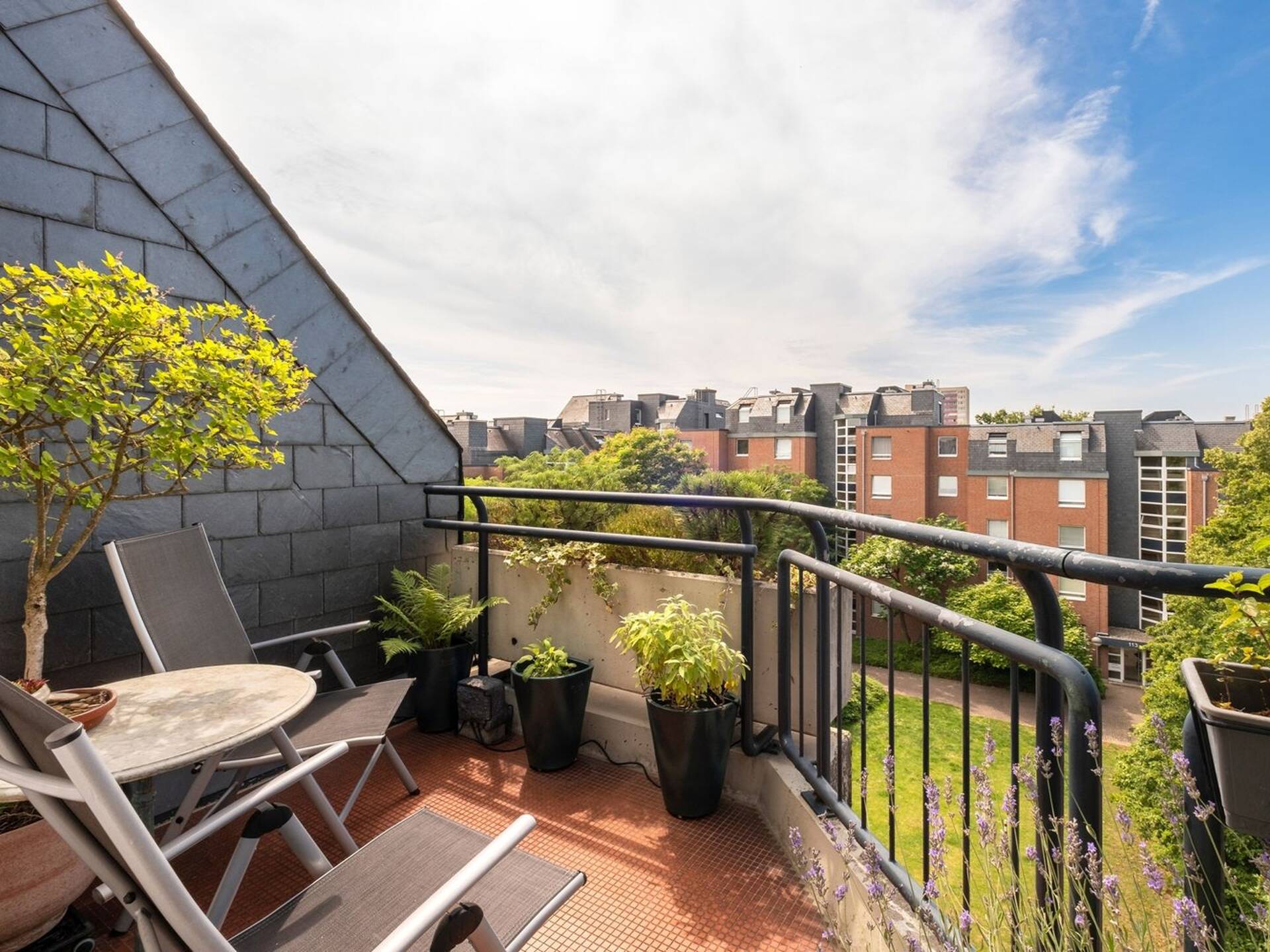 Etagenwohnung in 50735 Köln mit 92 m² kaufen