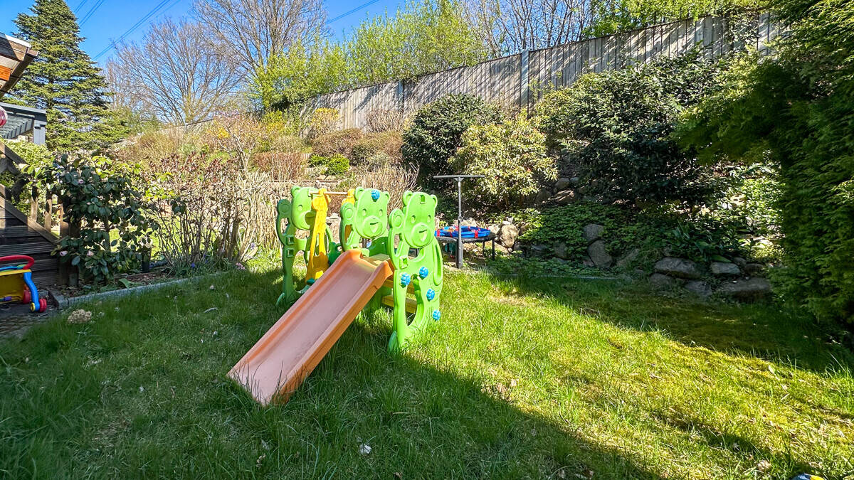 Reihenmittelhaus - groß, hell, mit Carport – Hamburg – Vorschaubild 6