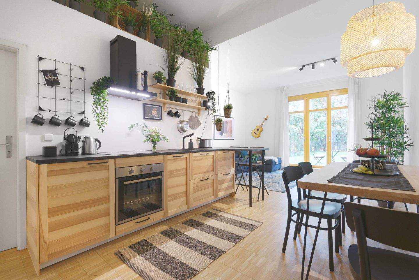 Charmante Erdgeschosswohnung in Berlin-Seelowerstraße mit Zugang zum idyllischen Gemeinschaftsgarten – Berlin – Bild 1 von 9
