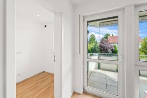 Charmante 1-Zimmer-Wohnung mit großem Sonnenbalkon in schöner Lage von Fürth-Burgfarrnbach – 90768 Fürth – Vorschaubild 5