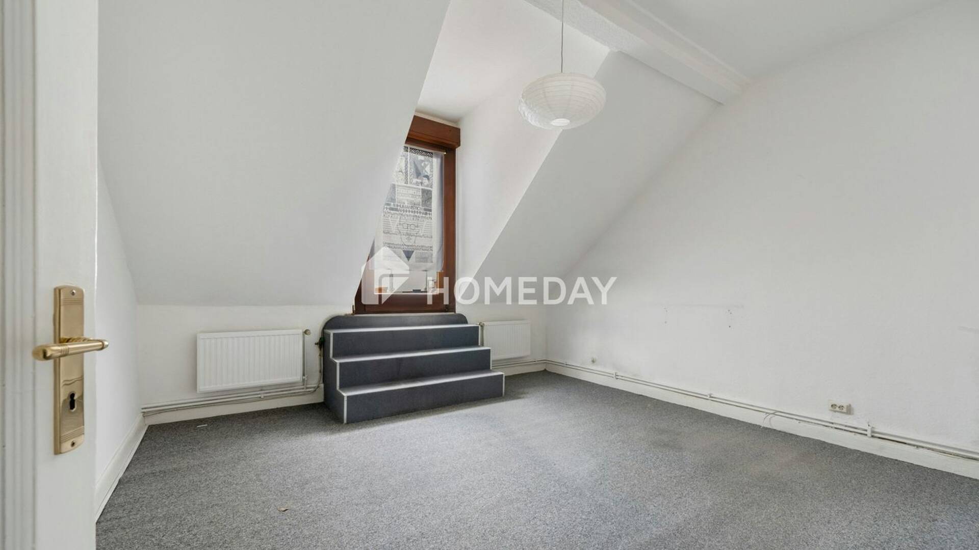 Dachgeschosswohnung in 45657 Recklinghausen mit 110 m² kaufen
