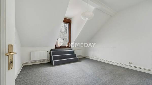 Dachgeschosswohnung in 45657 Recklinghausen mit 110 m² kaufen