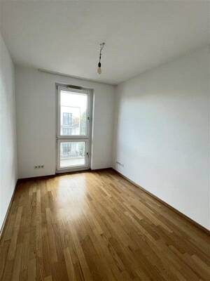 Exklusiv wohnen am Alten Güterbahnhof: Großzügige 3-Zimmer-Wohnung mit hochwertiger Ausstattung – 22303 Hamburg – Vorschaubild 2