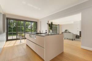 Weiße Siedlung Düsseldorf-Golzheim - Hochwertiger Neubau in exklusiver Wohnlage – 40474 Düsseldorf – Vorschaubild 2