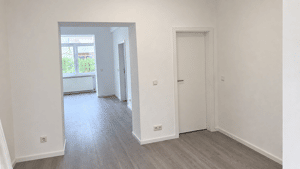 Helle & modern sanierte 4-Zimmer-Wohnung mit ca. 80 qm² Garten – 40223 Düsseldorf – Vorschaubild 4