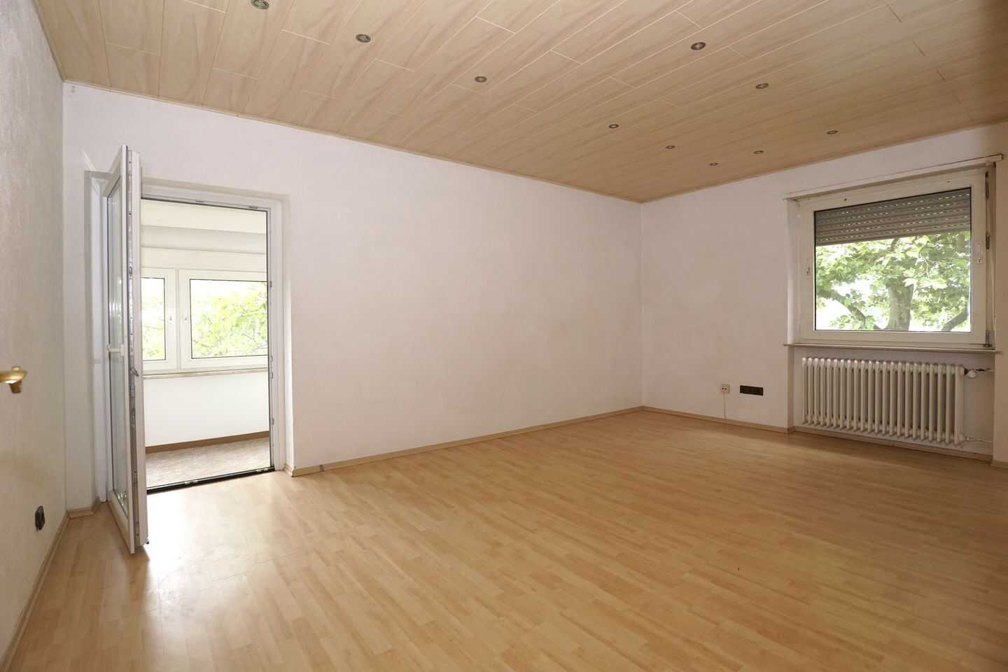 Zweifamilienhaus in guter Lage mit Doppelgarage und Garten – Kaiserslautern – Vorschaubild 7