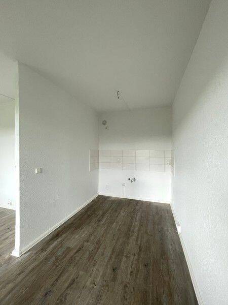 Schöne 4-Zimmer-Wohnung in Jena-Lobeda ab August verfügbar! – Jena – Vorschaubild 4