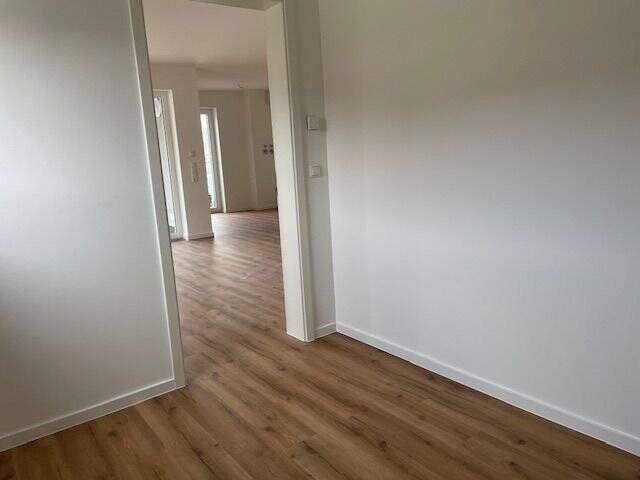 Erstbezug - 2 Raum-Wohnung mit Loggia, Badewanne+Dusche – Jena – Vorschaubild 9