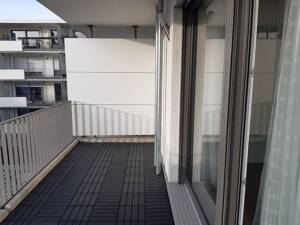 Lichtdurchflutete 2 Zimmer Wohnung mit SW-Balkon und Einbauküche, großzügig geschnitten – 81249 München – Vorschaubild 1