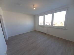 Auf gute Nachbarschaft: individuelle 3-Zimmer-Wohnung – 1277 Dresden – Vorschaubild 6