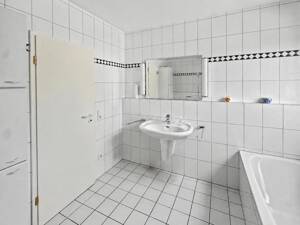 Top-Lage im Saarlandstraßenviertel: Attraktive 3,5 Zimmer-Wohnung mit Balkon und TG-Stellplatz – 44139 Dortmund – Vorschaubild 5