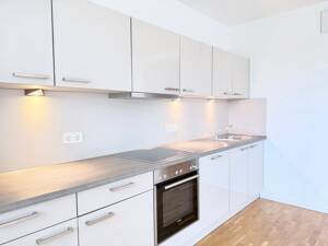 Helle 2-Zimmer-Wohnung mit großzügigem Eingangsbereich und Weitblick – 60316 Frankfurt am Main – Vorschaubild 8