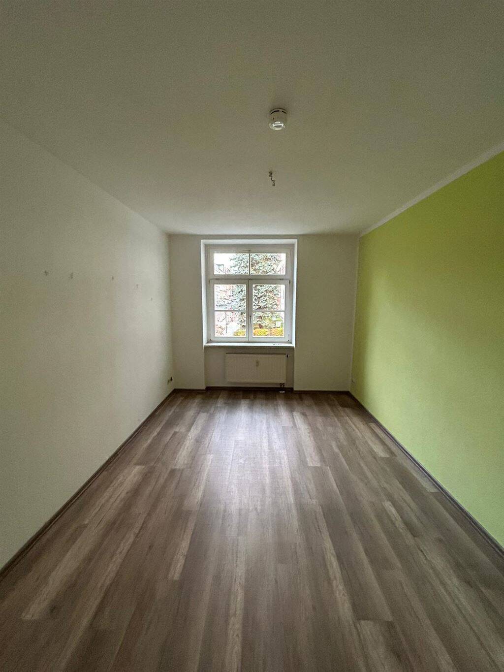 Gemütliche 3-Zimmer mit Laminat, Balkon und Wannenbad in ruhiger Lage! EBK mgl. – Chemnitz – Vorschaubild 7