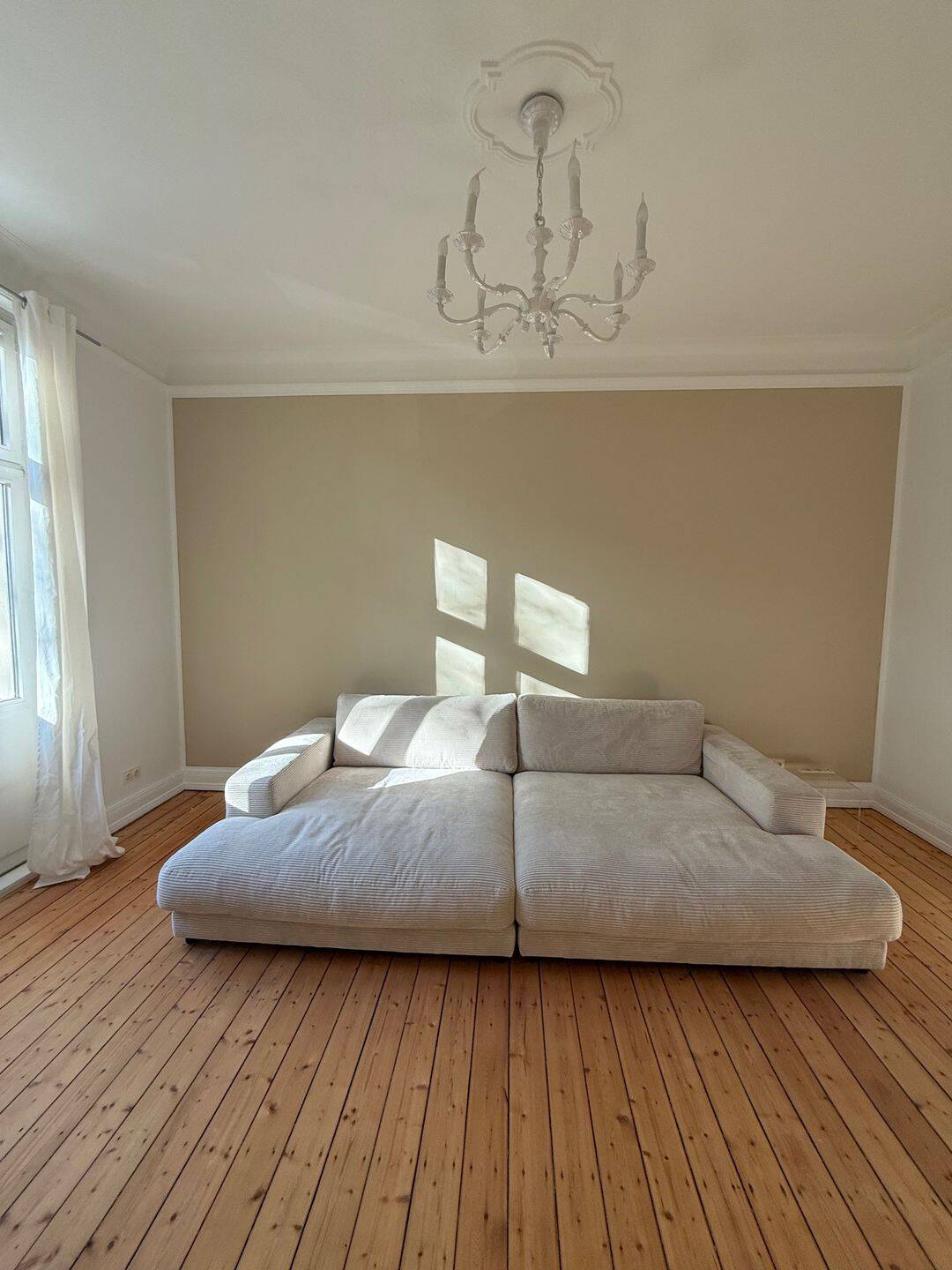 Möblierter Altbau in Neuehrenfeld, 106 m² mit XL Süd Balkon, bis 31.12.26 zu vermieten – Köln – Vorschaubild 3