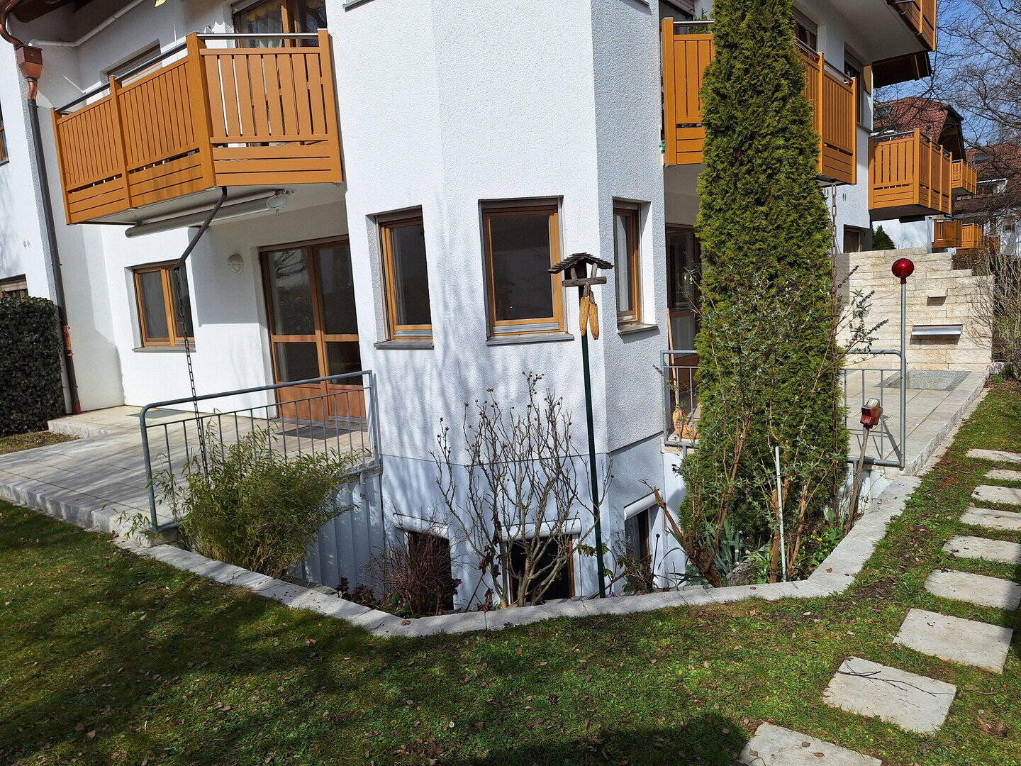Lichtdurchflutete 3 Zi-Garten-Maisonette-Wohnung in ruhiger Lage
