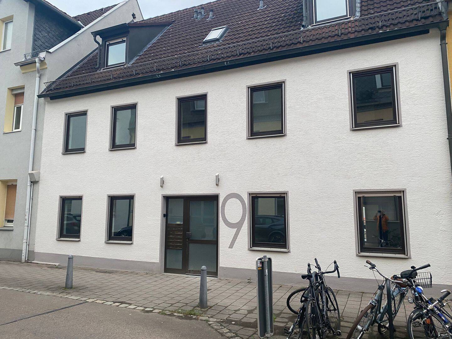 Hinterhaus mit Terrasse & Garten - deine private Stadtoase mitten in Erlangen – Erlangen – Vorschaubild 2