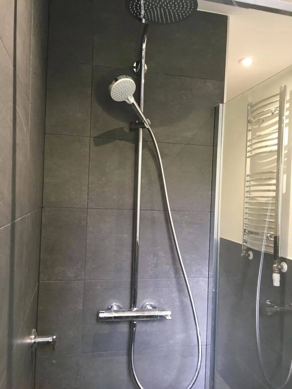 Geräumiges Zimmer in harmonischer WG / Solothurnerstraße 28 / EG / WE17 / Zi.2 – München – Vorschaubild 5