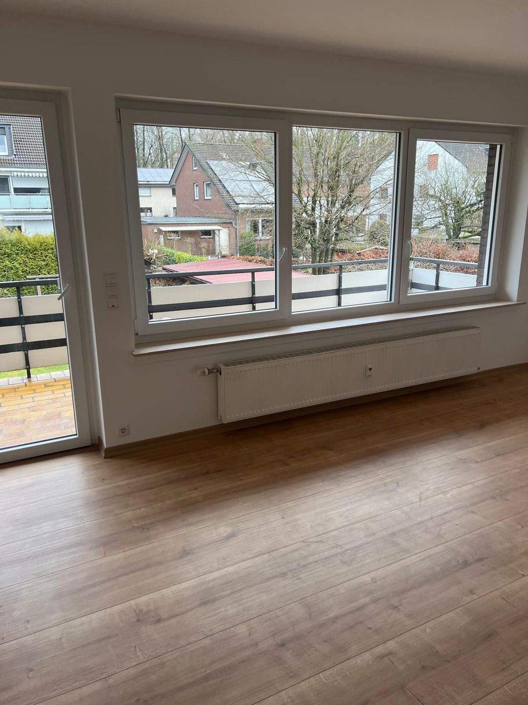 Zukunftssicher & Einzugsbereit: Frisch renovierte 2-Zimmer-Perle (55 m²) mit Balkon & Stellplatz – Osnabrück – Vorschaubild 3