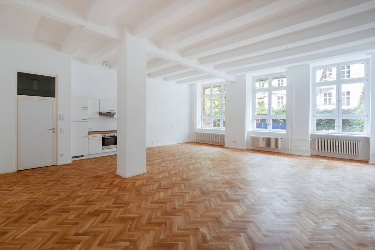 Loftflair in ruhiger Gartenhauslage im beliebten Bötzowkiez – 10407 Berlin – Bild 1 von 9