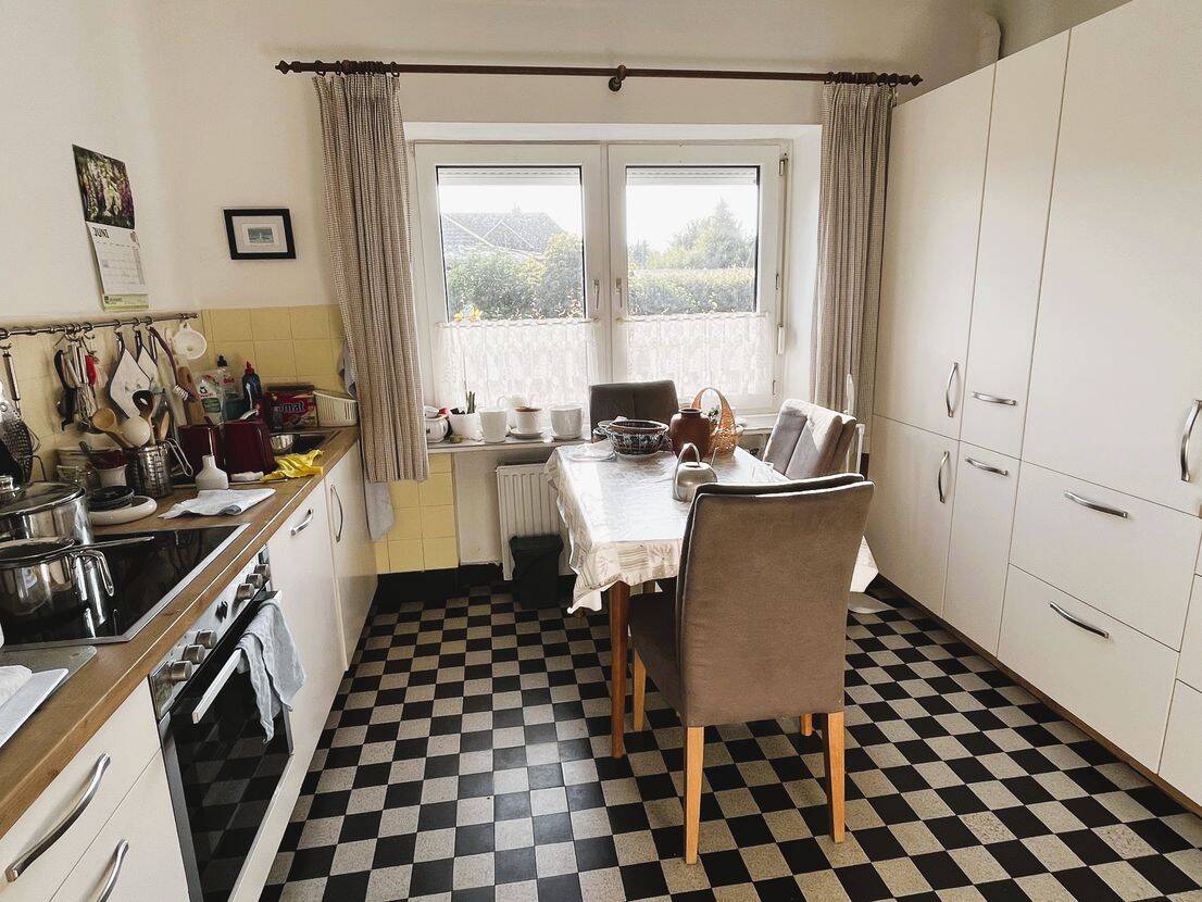 Gepflegtes, freistehendes Ein- bzw. Zweifamilienhaus mit Garten, Vollkeller, Garage und Charme! – Bönningstedt – Vorschaubild 9