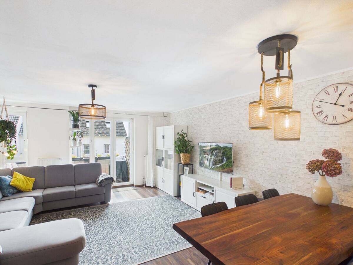 Maisonettewohnung in Schlebusch 3 Zimmer | 2 Ebenen | 2 Balkone – 51375 Leverkusen – Bild 1 von 9