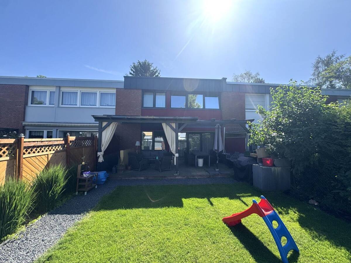 Familienfreundliches Zuhause mit modernem Komfort und hervorragender Infrastruktur in Bonn-Dransdorf – 53121 Bonn – Bild 1 von 9