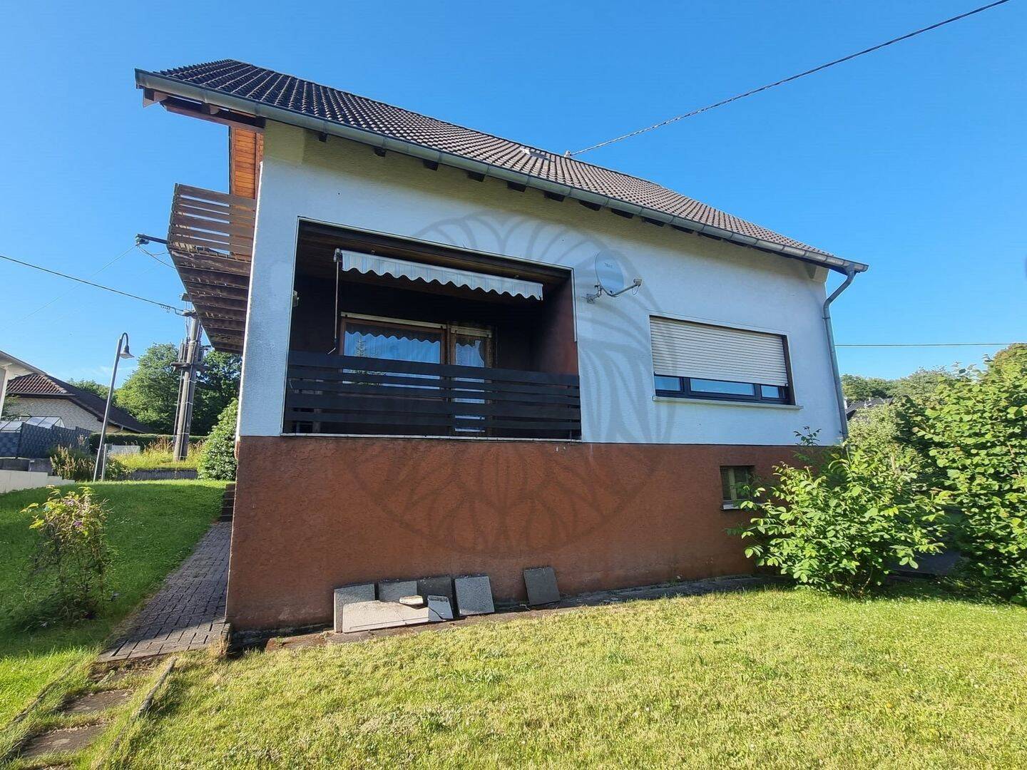 Westerburg-Stadtteil: Einfamilienhaus mit schönem Grundstück – Westerburg – Vorschaubild 3