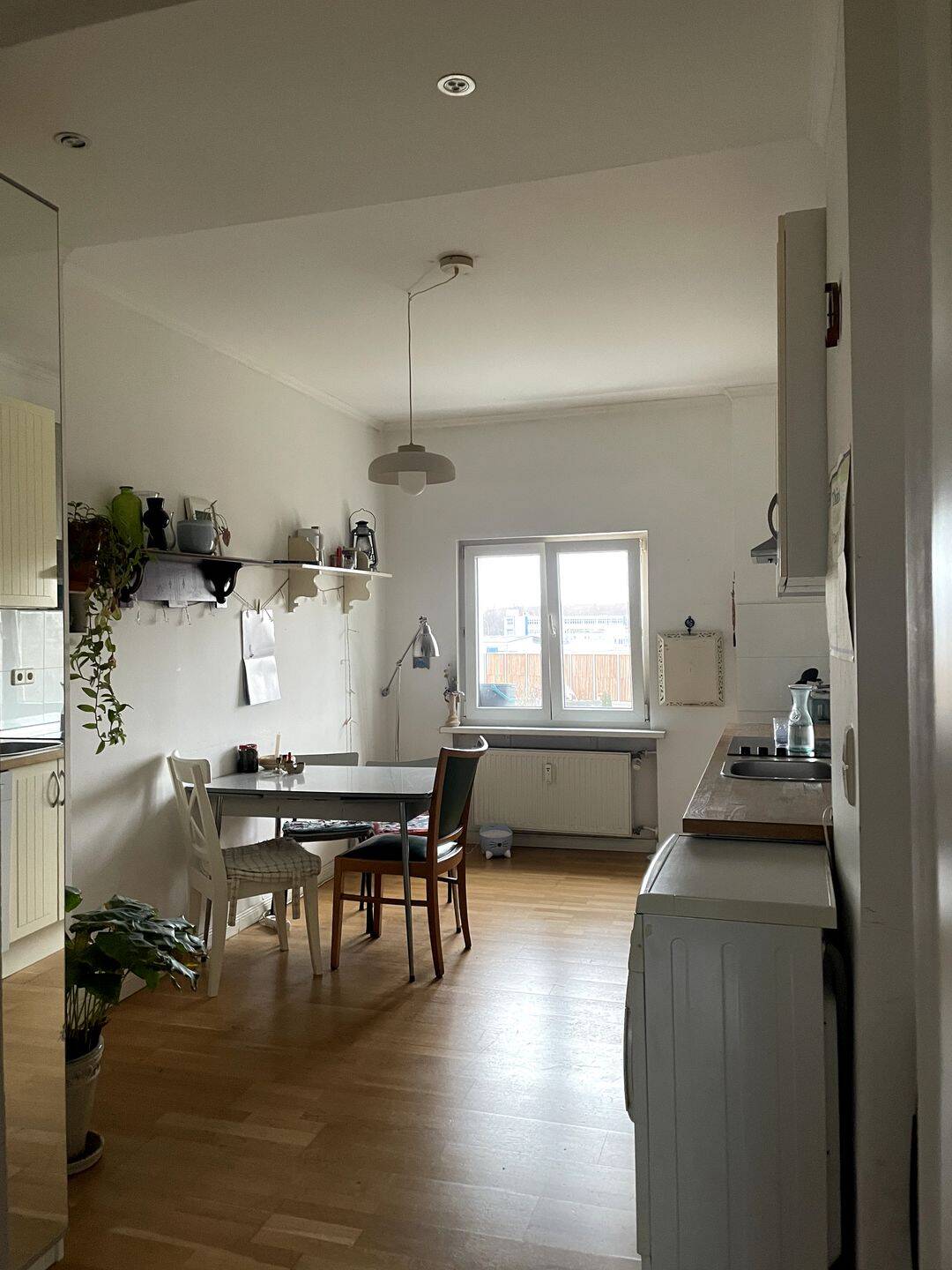 Bezugsfreie 2-Raum-Wohnung mit Balkon – Berlin – Vorschaubild 2